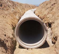 Укладка канализационных труб