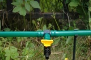 Водопровод для полива огорода из металлопастика